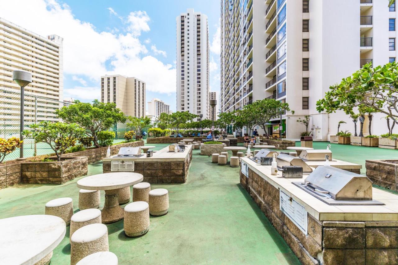 Stunning Ocean View 1Br Condo - Free Parking! هونولولو المظهر الخارجي الصورة