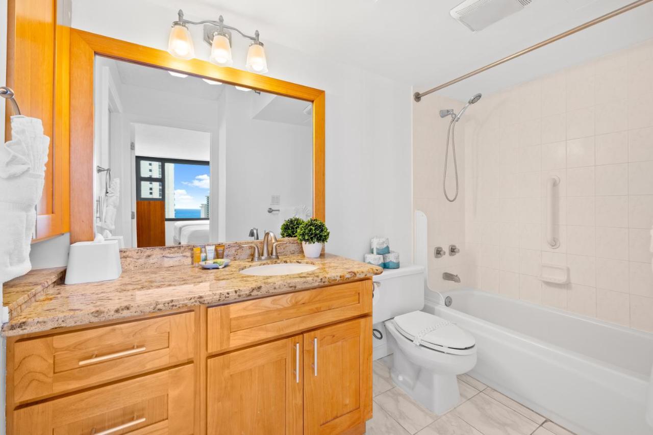 Stunning Ocean View 1Br Condo - Free Parking! هونولولو المظهر الخارجي الصورة