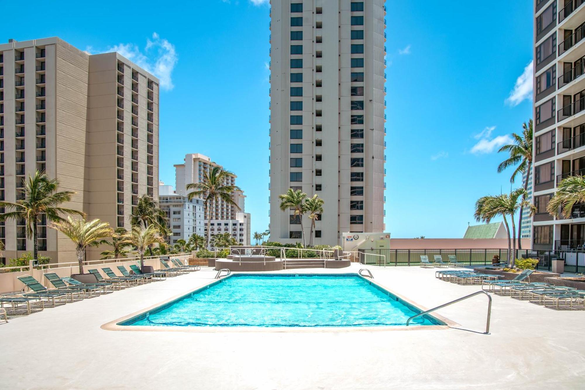 Stunning Ocean View 1Br Condo - Free Parking! هونولولو المظهر الخارجي الصورة
