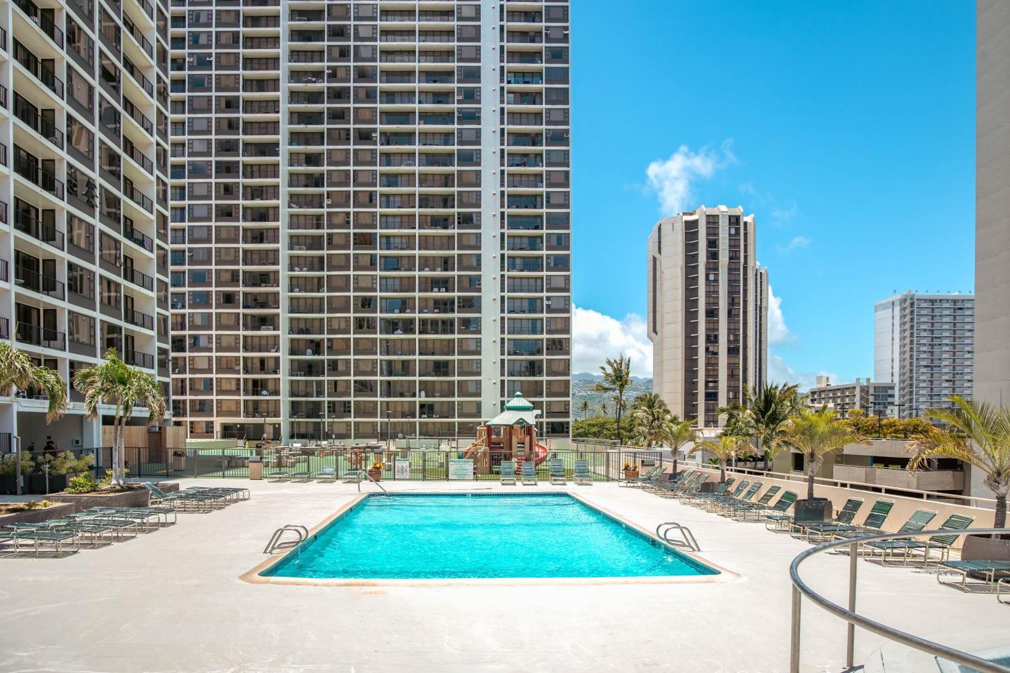 Stunning Ocean View 1Br Condo - Free Parking! هونولولو المظهر الخارجي الصورة